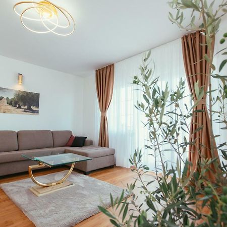 Maslina & Lavanda Apartment Podstrana Luaran gambar
