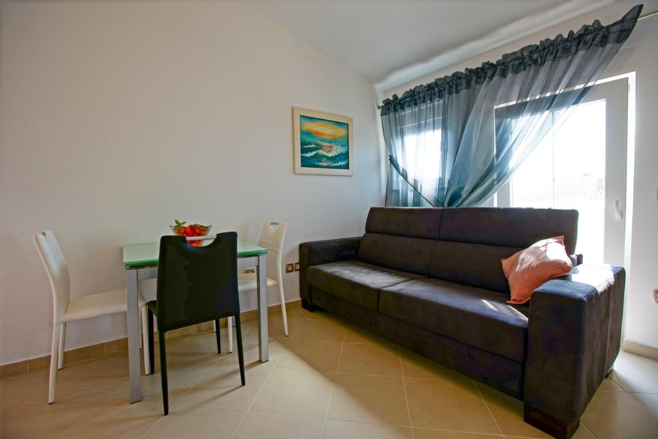 Maslina & Lavanda Apartment Podstrana Luaran gambar