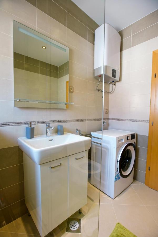 Maslina & Lavanda Apartment Podstrana Luaran gambar