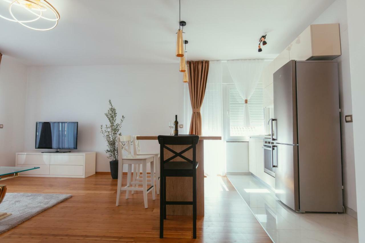 Maslina & Lavanda Apartment Podstrana Luaran gambar