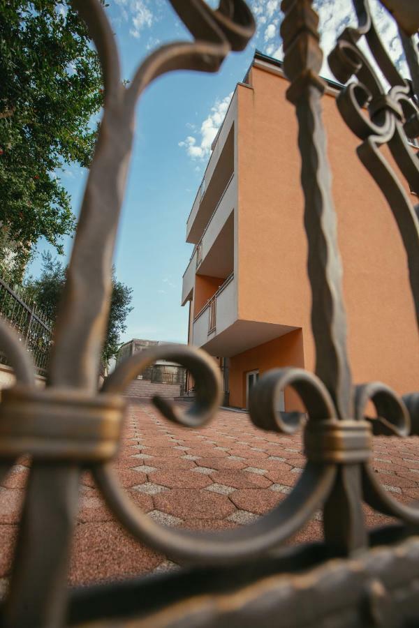 Maslina & Lavanda Apartment Podstrana Luaran gambar